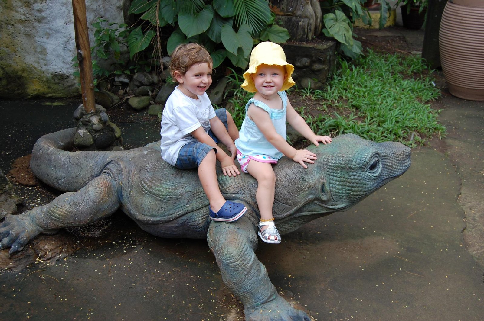 How to travel with kids